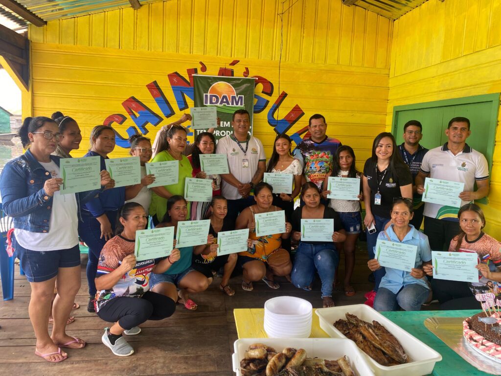 Idam Curso de benficiamento de pescado em Amatura Fotos Divulgacao 1 1024x768 uby4pu