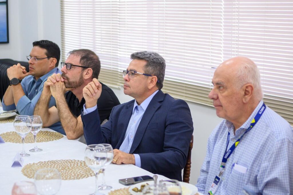 Tadeu de Souza e Serafim Correa Reuniao Polo Naval 01 Foto Ricardo Machado SGVG 1024x683