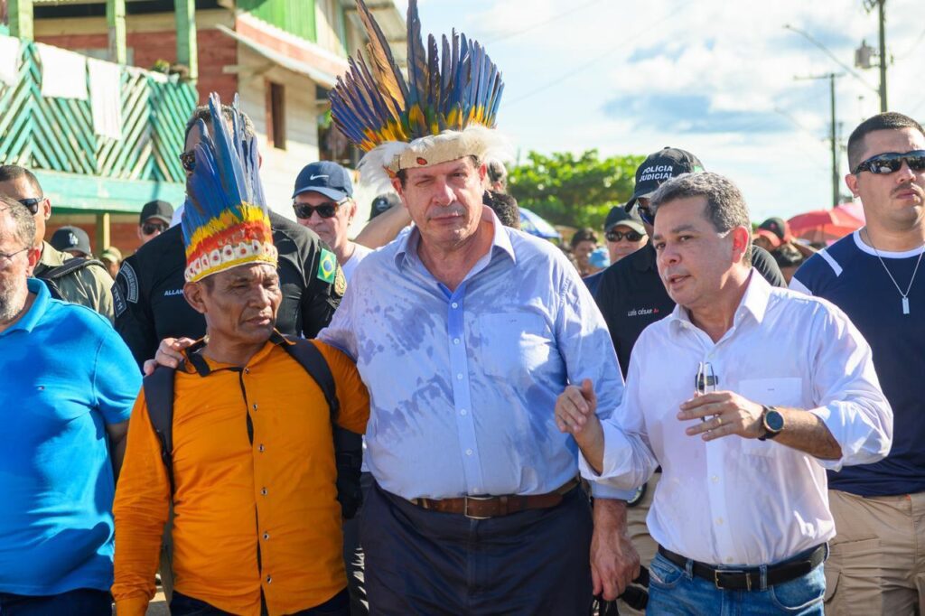 Tadeu de Souza e ministro Luis Felipe Salomao Registre se Tabatinga 01 Foto Ricardo Machado SGVG 1024x682 qVAmra