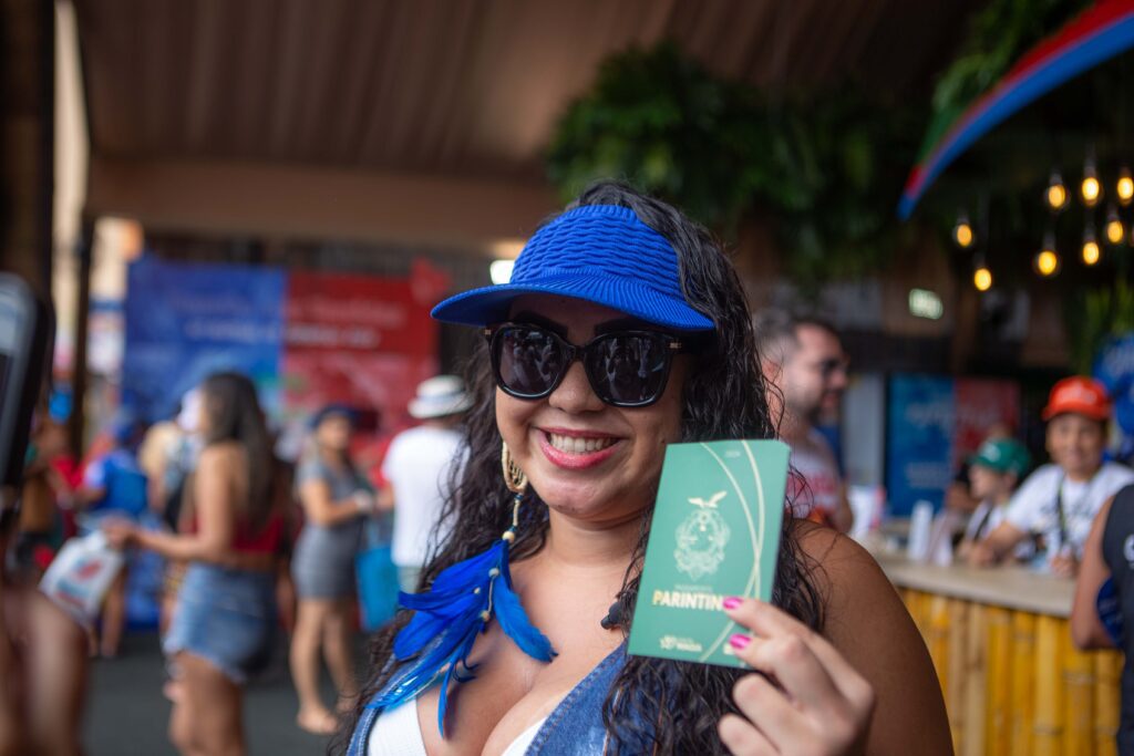 AMAZONASTUR Entrega Passaporte Parintins 2024 Na foto Priscila Leao 1 1024x683 1