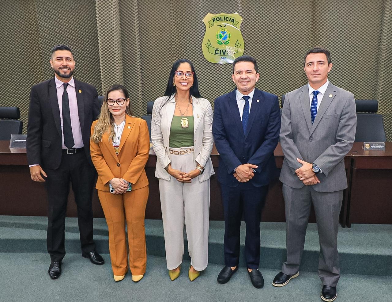 Delegado Pericles participa da abertura do E28098Curso de Escuta Especializada de Criancas e Adolescentes Vitimas ou Testemunhas de Violencia no Amazonas pSvB6a