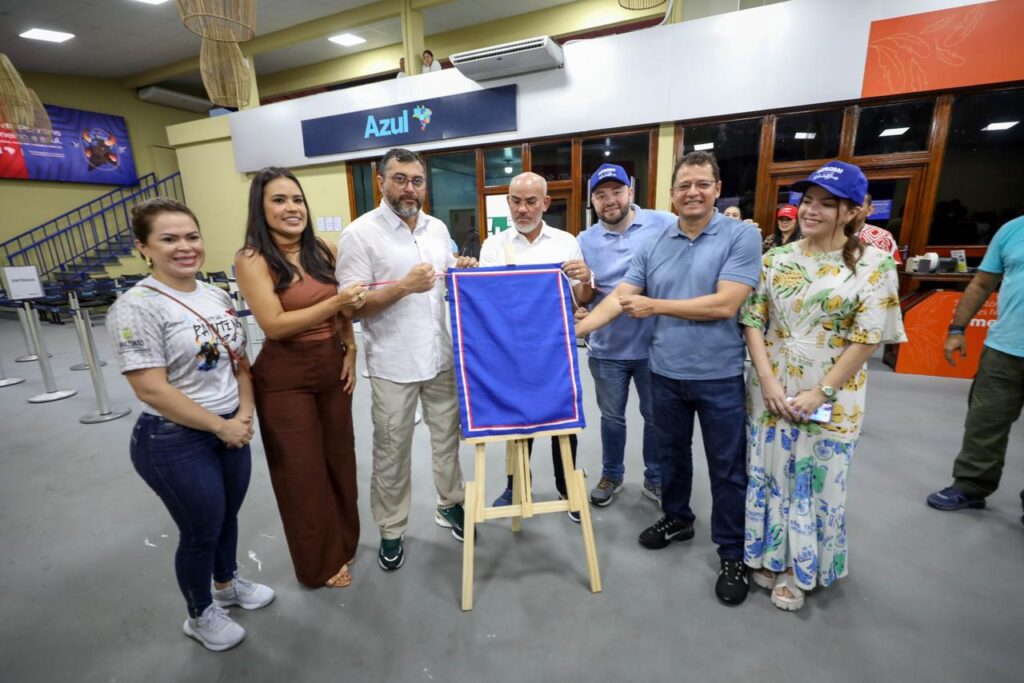 Em Parintins Wilson Lima entrega aeroporto Julio Belem revitalizado e 150 triciclos reformados Foto Alex Pazuello Secom 1 1024x683 1