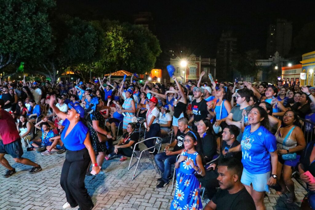 Mais de 15 mil torcedores lotam Largo de Sao Sebastiao na transmissao da 1a noite do Festival de Parintins 5 Foto Roberto Carlos Secom 1024x682 1