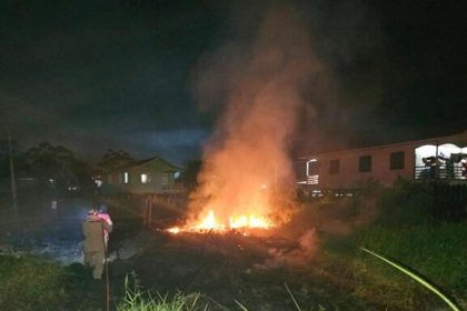 CBMAM INCENDIO EM VEGETACAO NO MUNICIPIO DE BOCA DO ACRE 577x435 7XCs5s