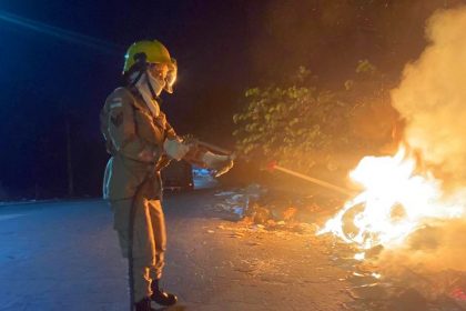 CBMAM OPERACAO CEU LIMPO INCENDIO EM VEGETACAO NO DISTRITO 2