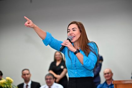 Debora Menezes reitera compromisso com Proerd durante formatura de novos alunos da zona Oeste Foto Daniel Nogueira 1024x682 Hpgtl7