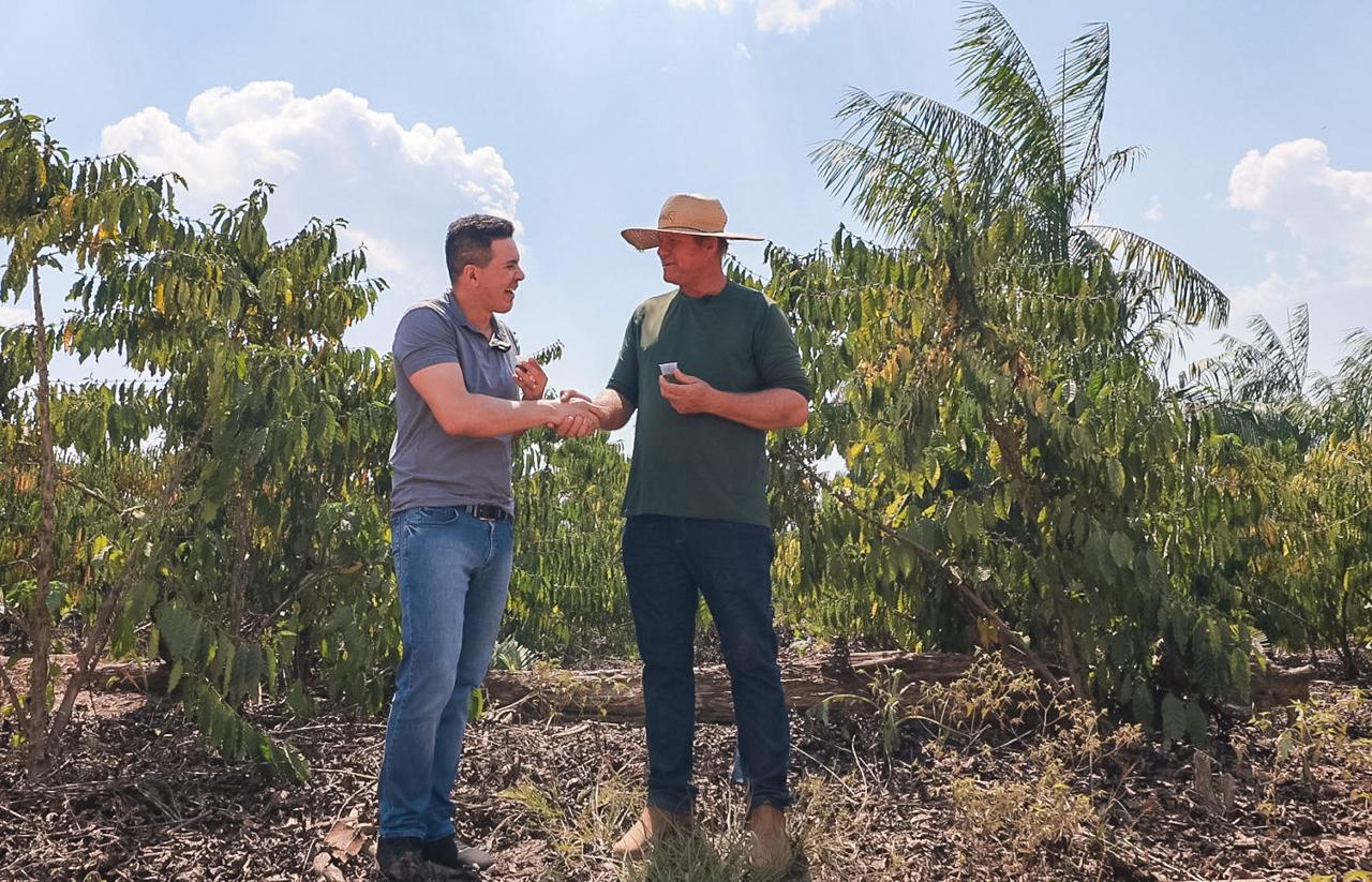 Delegado Pericles visita producao de cafe no Distrito de Realidade em Humaita Foto Marcio James 5aoTk1