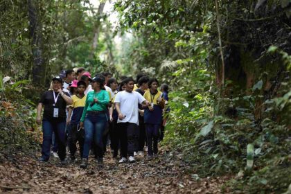 Educacao alunos em atividade de campo Fazenda Escola Foto Euzivaldo Queiroz Seduc 71 1024x683 1