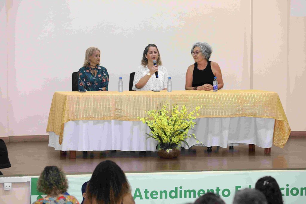 Educacao formacao continuada INES e Secretaria de Educacao Foto Euzivaldo Queiroz Seduc 2 1024x683 1