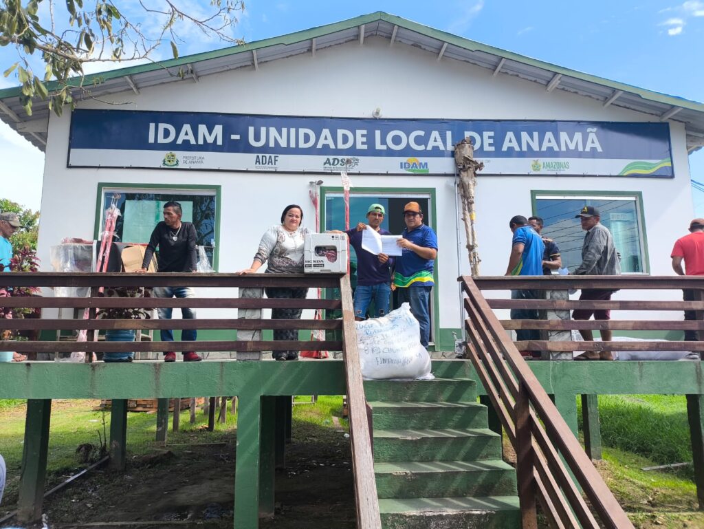 Idam Pescadores artesanais de Anama recebem mais de R 750 mil em credito rural Fotos Divulgacao 3 1024x769 1