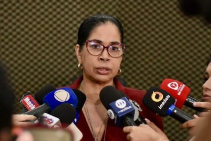 PCAM DELEGADA JOYCE COELHO TITULAR DA DEAAI FOTO ERLON RODRIGUES 577x435 vAZmRk