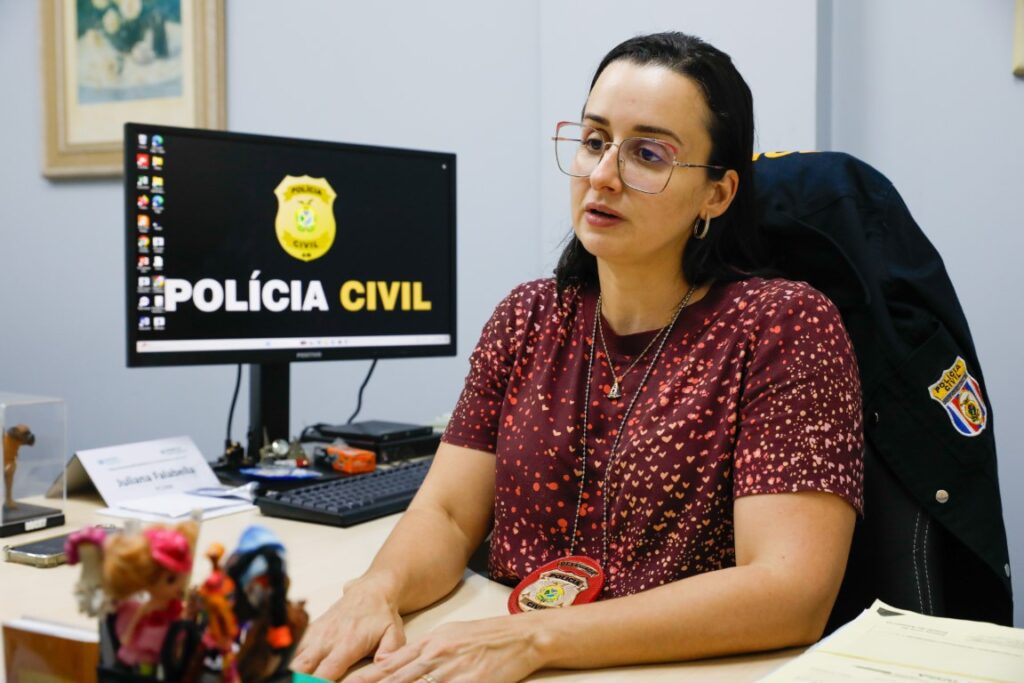 Policia Civil do Amazonas alerta que maus tratos contra animais podem resultar em prisao de 2 a 5 anos Delegada Dema Juliana Viga Foto Mauro Neto Secom 3 1024x683 1