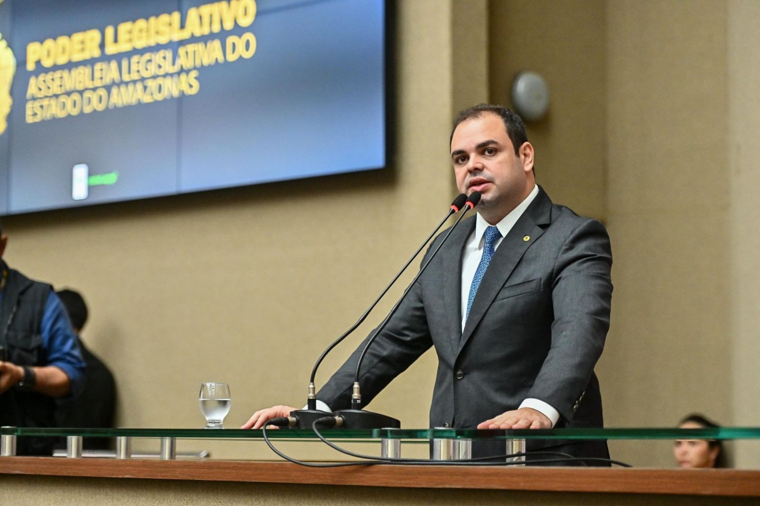 Aprovado PL de Roberto Cidade que propoe a substituicao de sirenes em escolas com alunos com TEA Foto Rodrigo Brelaz 4ApgaM