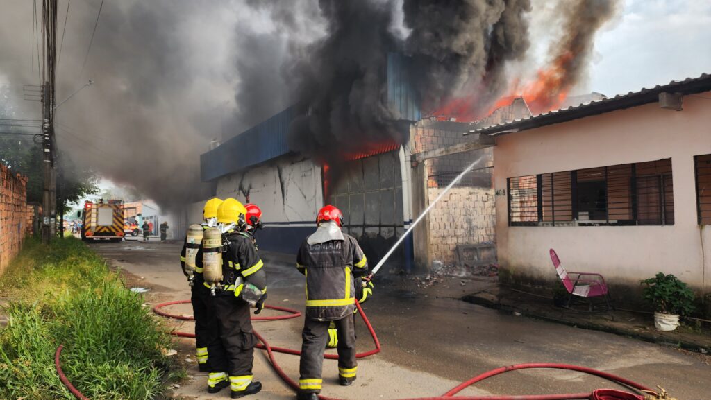 CBMAM INCENDIO FABRICA 01 1024x577 1