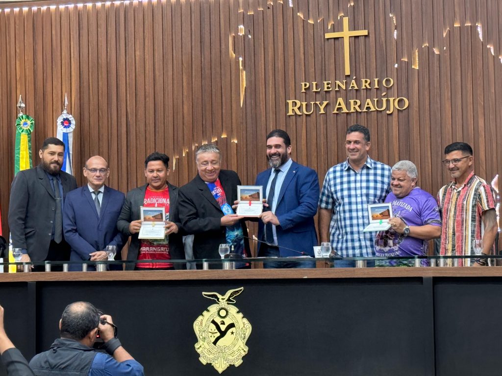 Cristiano DAngelo realiza homenagem as Cirandas de Manacapuru na Assembleia Legislativa do Amazonas Foto Ely Caldeira 1024x768 nma1KJ