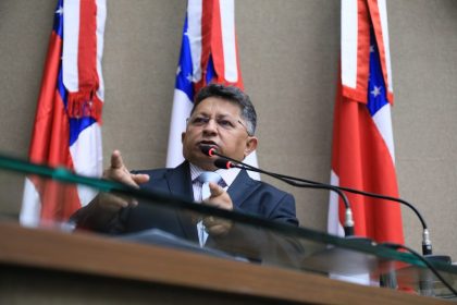 Deputado Sinesio Campos destaca decisao judicial que proibe medidores aereos em Manaus 1024x683 jejMRs