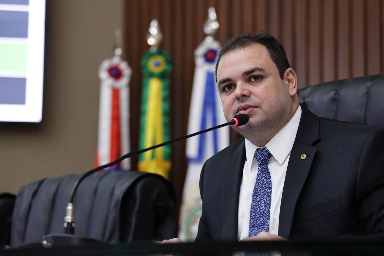 Direito do consumidor Lei de Roberto Cidade obriga reposicao gratuita de hidrometros furtados NmOs2Q