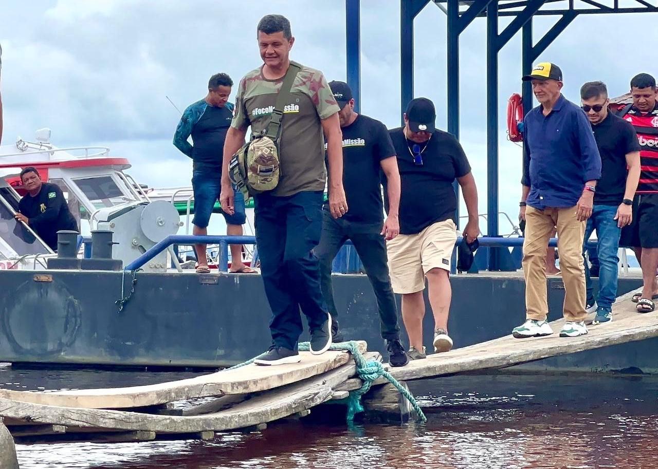 Em viagem ao Sul do Amazonas Comandante Dan pede urgencia no combate as queimadas WLdb3U