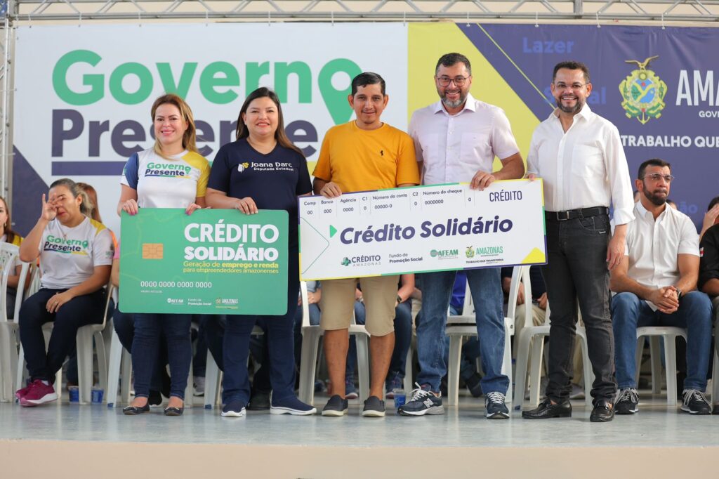 Governador Wilson acompanha a 10a edicao do programa Governo Presente com numero inedito de secretarias no bairro Taruma 2 Foto Alex Pazuello Arthur Castro Diego Peres Secom 1024x682 1