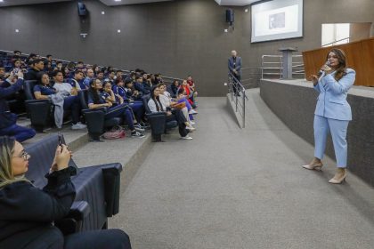 No Agosto Lilas Educando pela Cultura promove palestra sobre as formas de violencia contra a mulher Foto Alberto Cesar Araujo KBGdJA