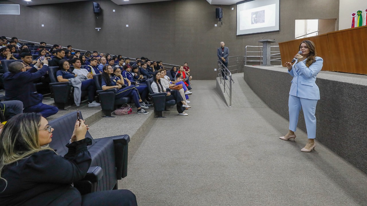 No Agosto Lilas Educando pela Cultura promove palestra sobre as formas de violencia contra a mulher Foto Alberto Cesar Araujo KBGdJA