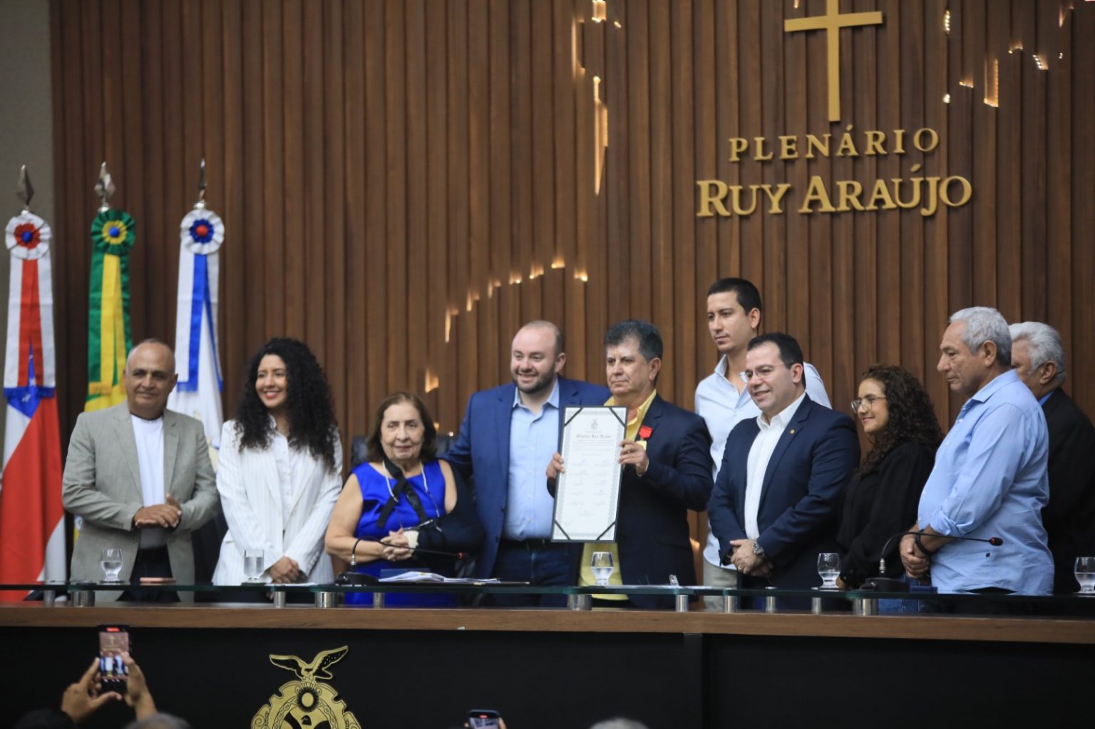 Prefeito de Santo Antonio do Ica Walder Ribeiro da Costa recebe Medalha Ruy Araujo Foto Hudson Fonseca 1ORDri