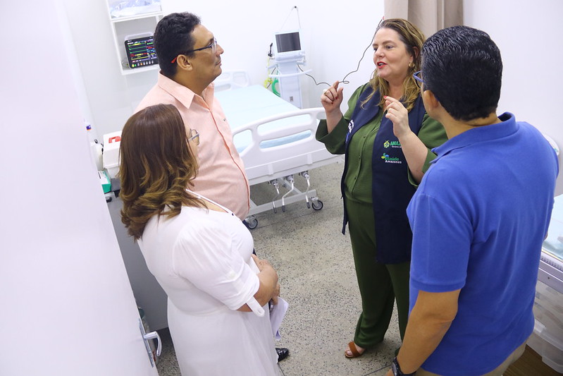 SES AM Secretaria de Estado de Saude Nayara Maksoud participou da inauguracao da maternidade Foto Evandro