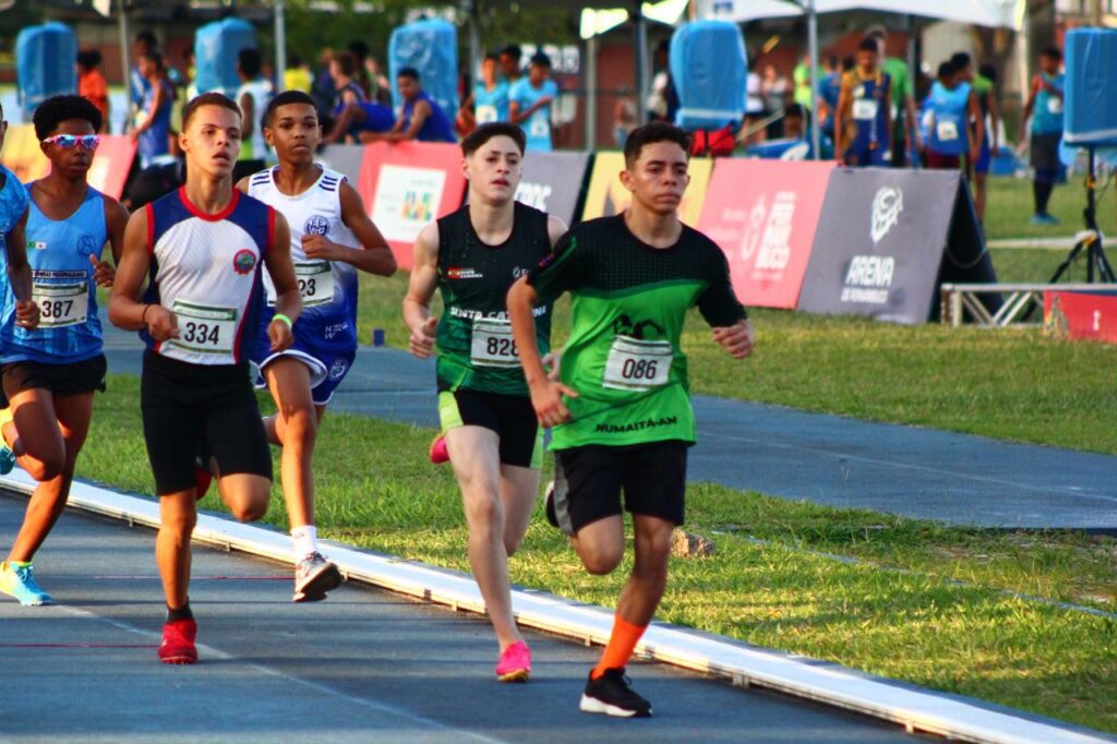 Desporto Escolar disputa atletismo Foto Charles Badr 1024x682 1