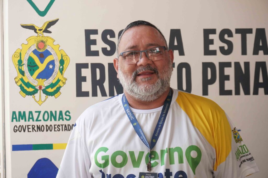 Diretor da EE Ernesto Penafort Mauricio Araujo Educacao Governo Presente Foto Hitalo Kleto Secretaria de Educacao 1024x683 1