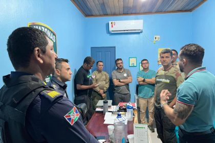 Em Humaita Comandante Dan se reune com forcas de seguranca Hhl62c