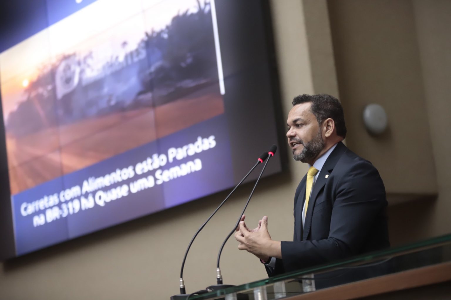 No plenario da Assembleia Legislativa deputados cobram atencao com pauta ambiental no Amazonas Foto Danilo Mello 1 EWWR9r