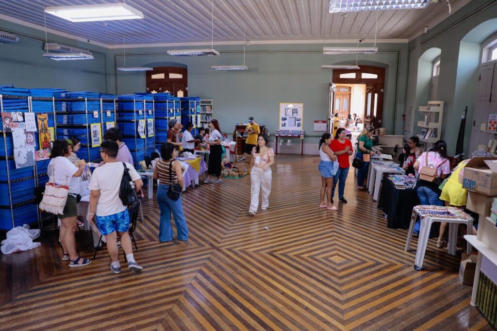 cultura troca de livros divulgacao 03 1024x682 1