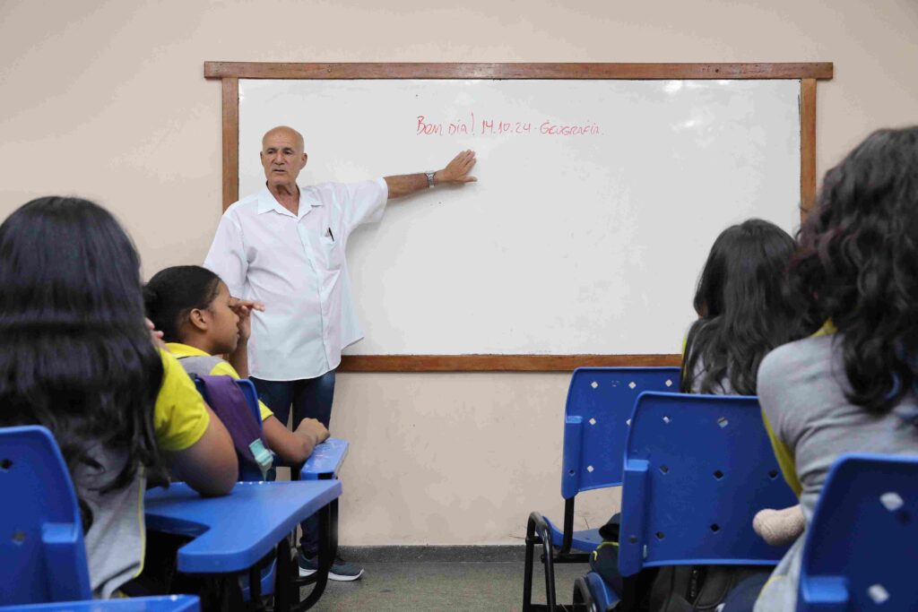 Educacao Dia do Professor Eli Zaparoli Foto Euzivaldo Queiroz 1024x683 1