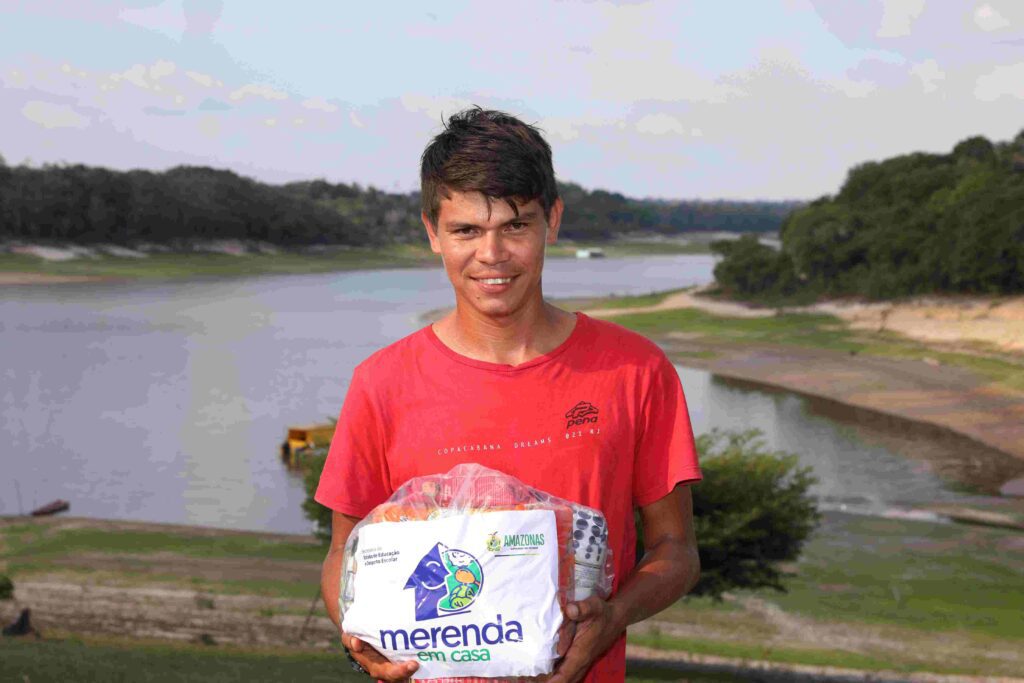 Educacao Merenda em Casa Wesley Maricaua Aluno Foto Euzivaldo Queiroz 1 1024x683 1