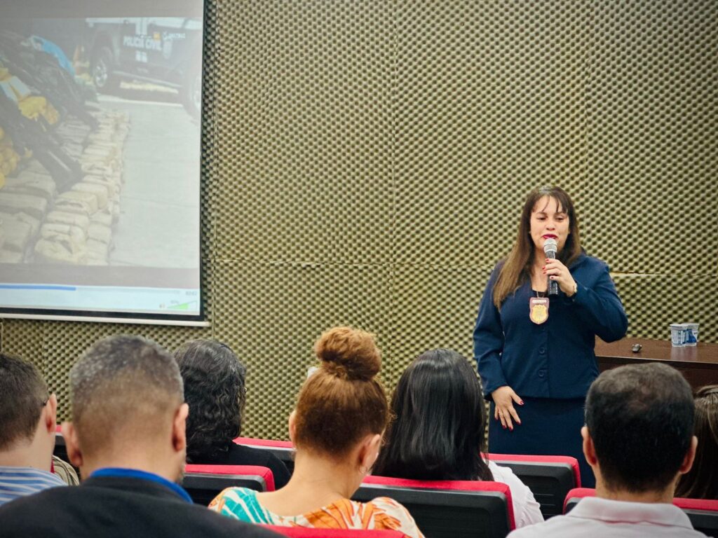 PC AM PALESTRA INSTITUCIONAL FOTOS BEATRIZ SAMPAIO 4 1024x768 1