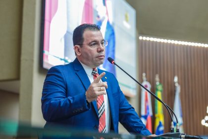 Wilker Barreto alerta para aumento abusivo das taxas de condominio em Manaus Foto Daniel Santos RyNI8P