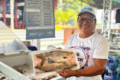 ADS Iniciativa do Governo do Amazonas encerra primeiro dia com venda de mais de uma tonelada de pescado Raimunda Carvalho Foto Ruth Juca 2 1024x768 1