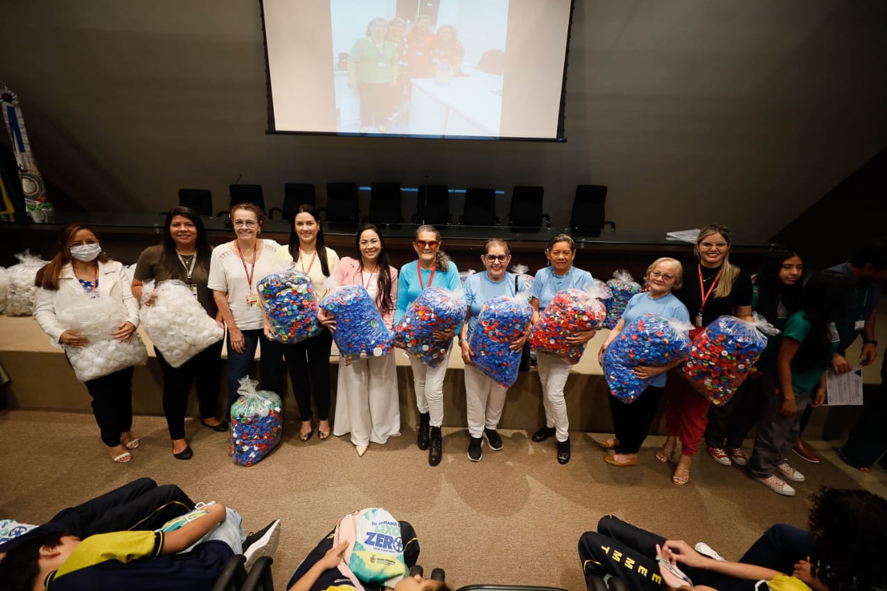 Assembleia Legislativa do Amazonas arrecada 15 tonelada de plasticos para reciclagem Foto Alberto Cesar Araujo Aleam vt1HRJ