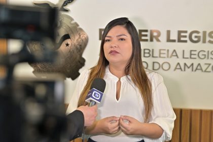 Deputada Joana Darc repercute o aceno positivo do presidente Lula sobre a pavimentacao da BR 319 no Amazonas 2 1024x676 LAAbcs