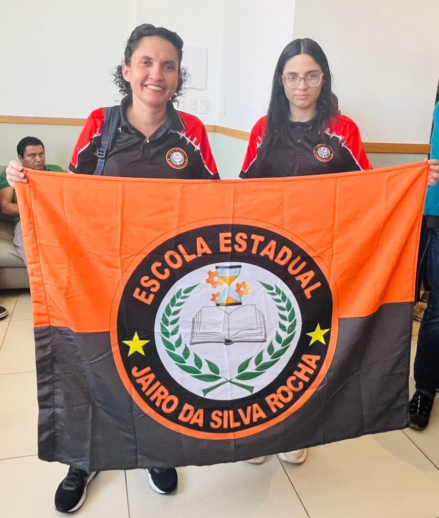 Educac807 a771 o Treinadora Nayara Almeida e Rhianna Carvalho Arquivo Pessoal 868x1024 1