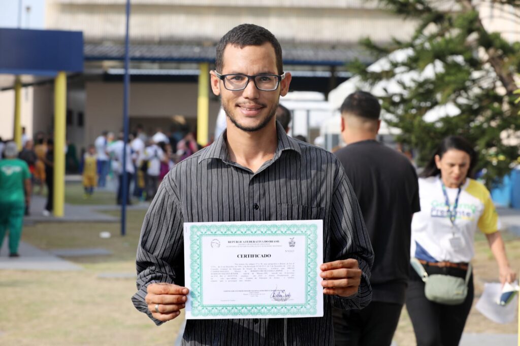 Educacao Governo Presente Aluno Bruno Malizia Foto Euzivaldo Queiroz 1024x682 1