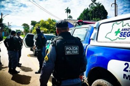 PMAM PRENDE QUATRO HOMENS VIOLENCIA DOMESTICA FOTO DIVULGACAO PMAM 1 577x435 I4VCmG