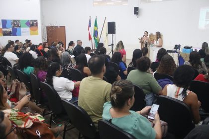 Prefeitura de Manaus realiza reuniao de alinhamento com profissionais da Educacao Especial 2 ttYoYa