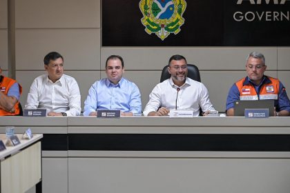 Roberto Cidade reforca compromisso do Legislativo com iniciativas para minimizar os impactos dos extremos climaticos no Amazonas Foto Rodrigo Brelaz iX4Q7L