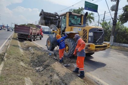 servicos de limpeza na avenida Torquato Tapajos 3