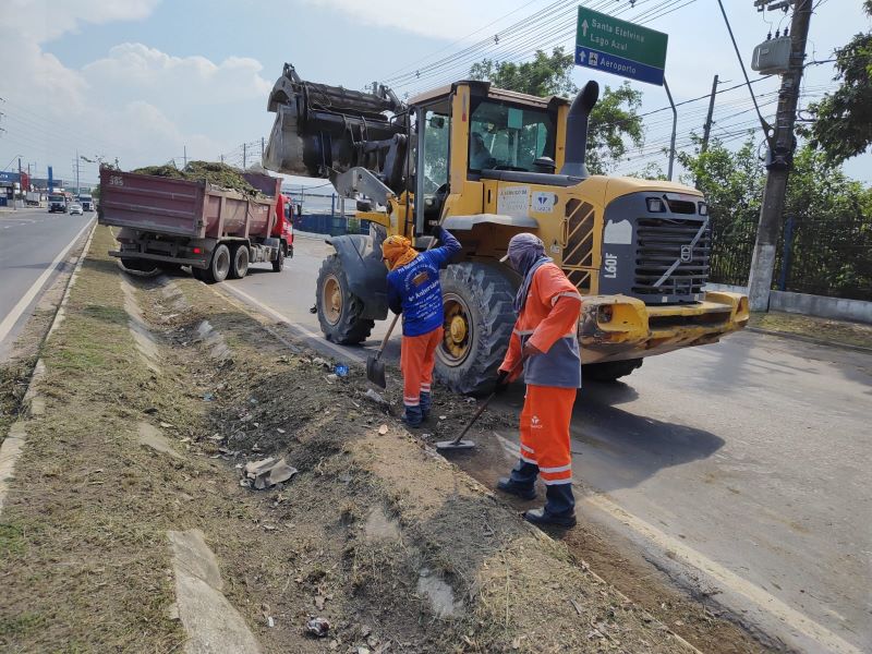 servicos de limpeza na avenida Torquato Tapajos 3