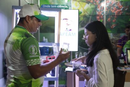 Fapeam Projeto apoiado pelo Governo do Amazonas alia biotecnologia para inovar na producao de mudas in vitro da Amazonia Fotos Ayrton Lopes 1 1024x682 1