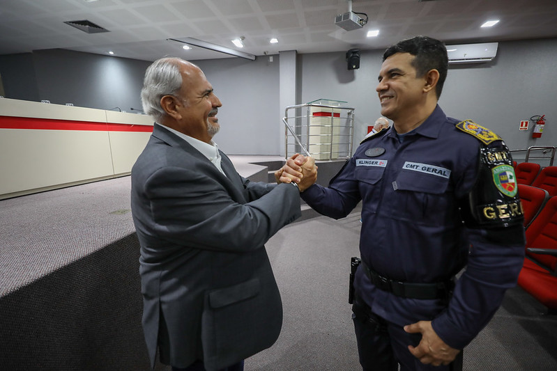 Seguranca no Centro 8 Presidente CDL Manaus Ralph Assayag e Comandante geral da PM Coronle Klinger Paiva Foto Alex Pazuello Secom