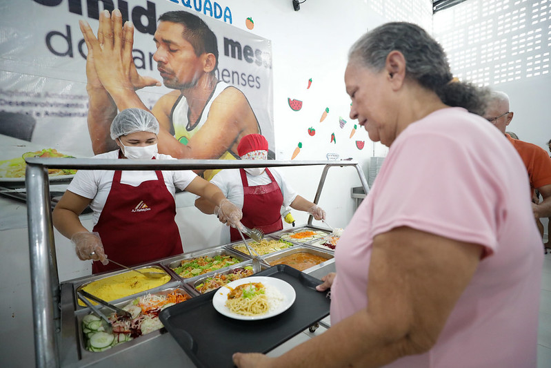 Temos a oportunidade de consumir uma comida boa diz beneficiario do Prato Cheio 2 Foto Arthur Castro Secom