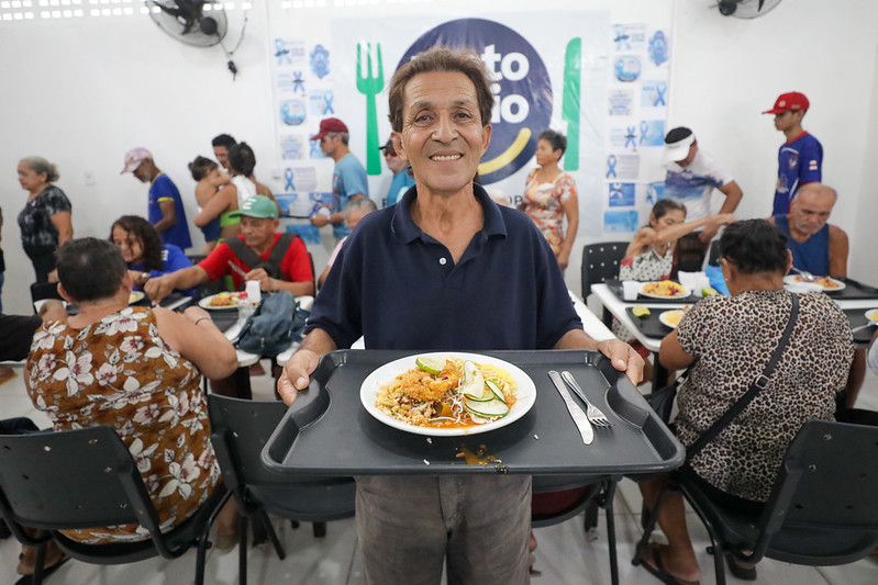 Temos a oportunidade de consumir uma comida boa diz beneficiario do Prato Cheio 5 Joaquim Santana Foto Arthur Castro Secom